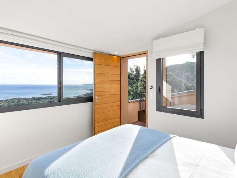 Maison Porto-Vecchio - 6 chambres - 300m²