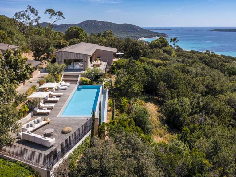 Maison Porto-Vecchio - 6 chambres - 300m²