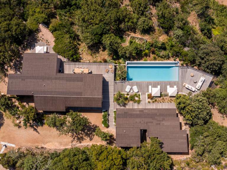 Maison Porto-Vecchio - 6 chambres - 300m²