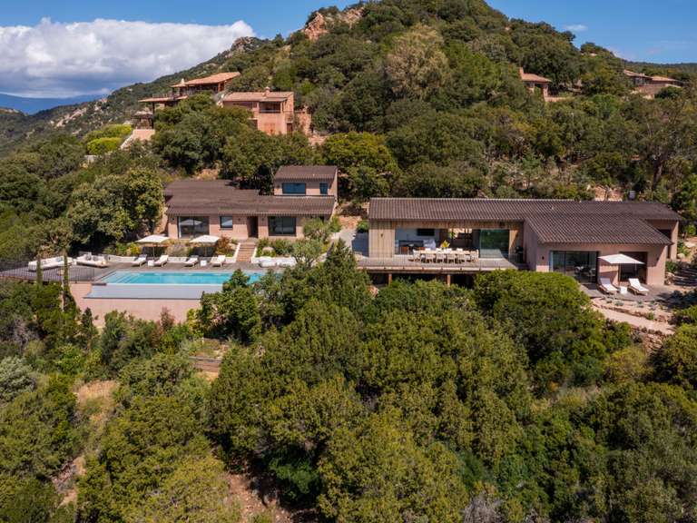 Maison Porto-Vecchio - 6 chambres - 300m²