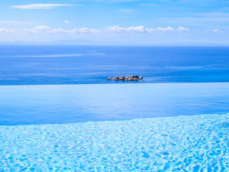 Maison Porto-Vecchio - 6 chambres - 300m²