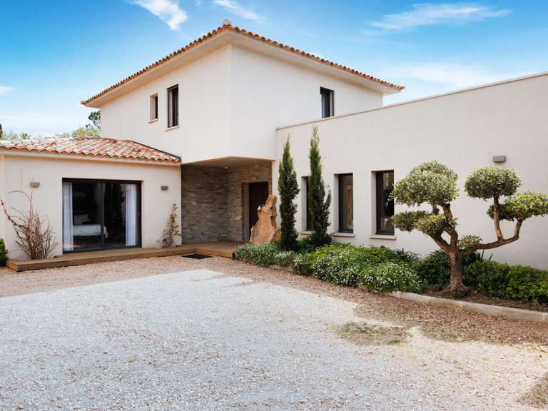 Maison Porto-Vecchio - 4 chambres - 200m²