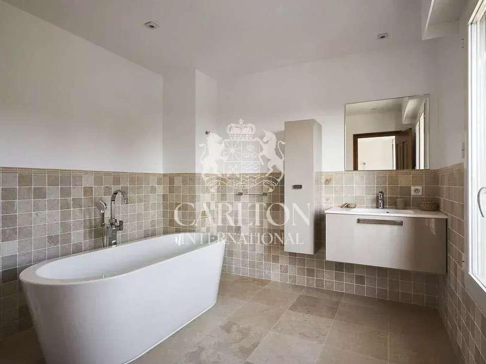 House Mougins