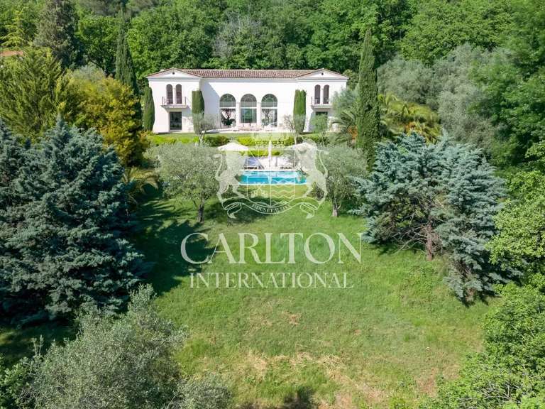 House Châteauneuf-Grasse - 6 bedrooms - 351m²
