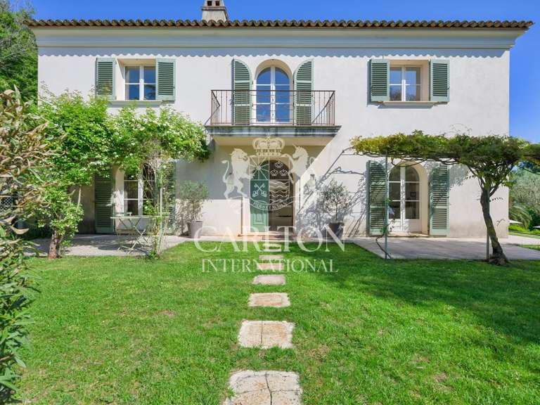 House Châteauneuf-Grasse - 6 bedrooms - 351m²