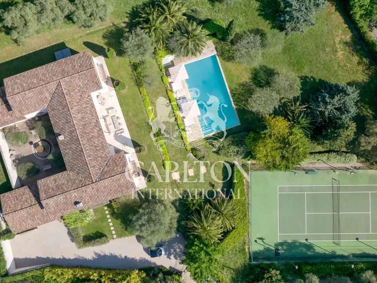 House Châteauneuf-Grasse - 6 bedrooms - 351m²