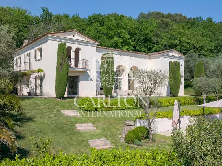 House Châteauneuf-Grasse - 6 bedrooms - 351m²