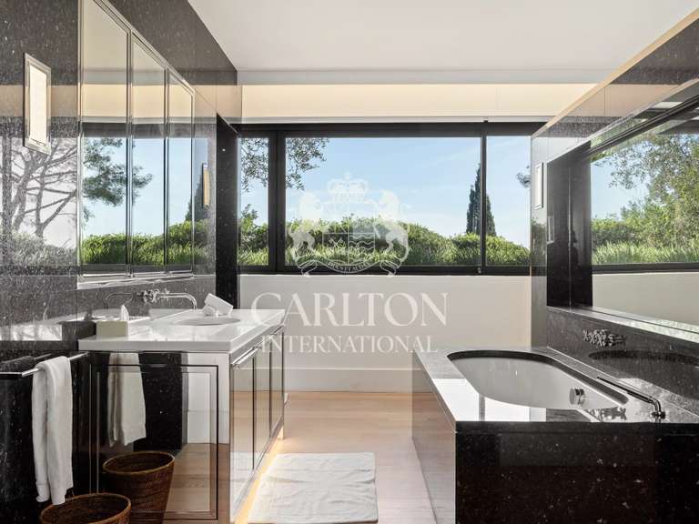 Maison Saint-Jean-Cap-Ferrat - 5 chambres - 1000m²