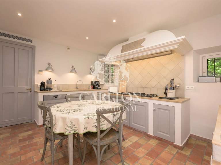 House Châteauneuf-Grasse - 5 bedrooms - 300m²