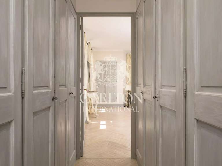 House Châteauneuf-Grasse - 5 bedrooms - 300m²