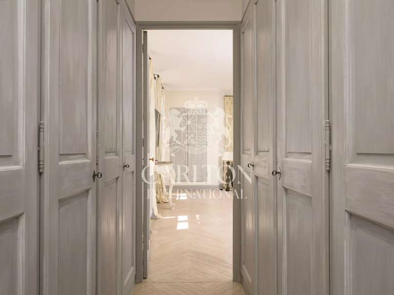 House Châteauneuf-Grasse - 5 bedrooms - 300m²