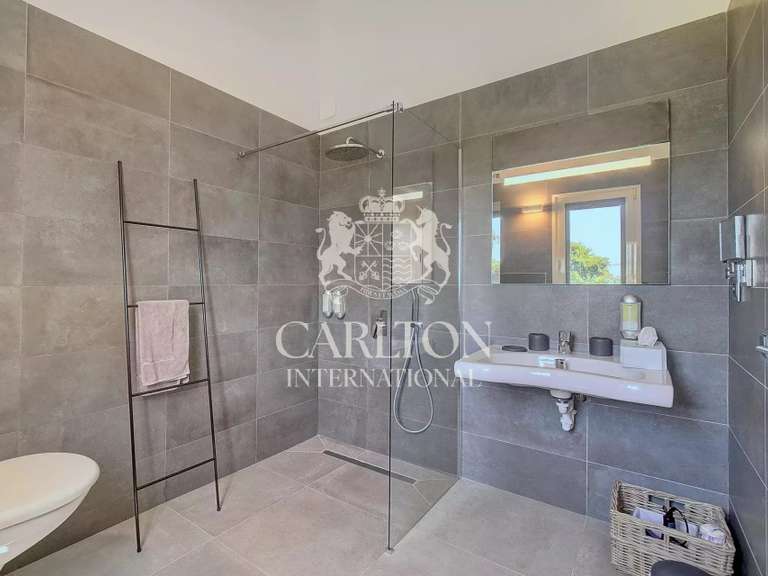 House Saint-Paul-de-Vence - 4 bedrooms - 200m²