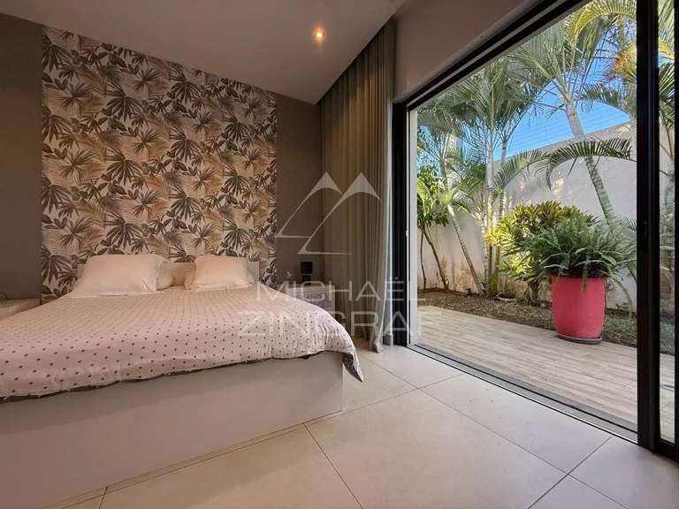 Maison Vergèze - 4 chambres - 495m²