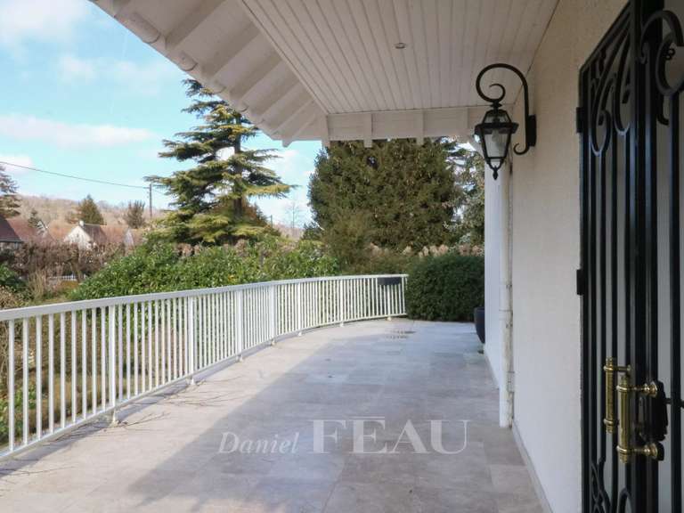 Maison Villennes-sur-Seine - 3 chambres - 210m²