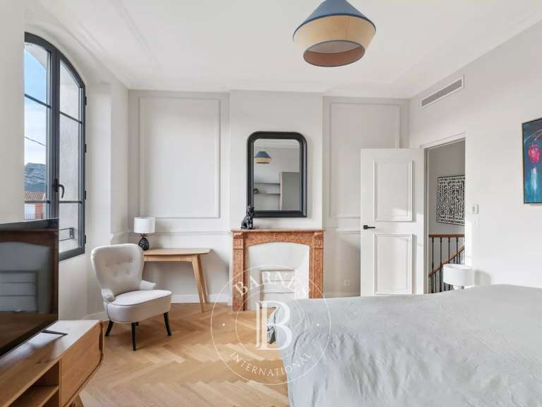 Maison Marseille 8e - 6 chambres - 250m²