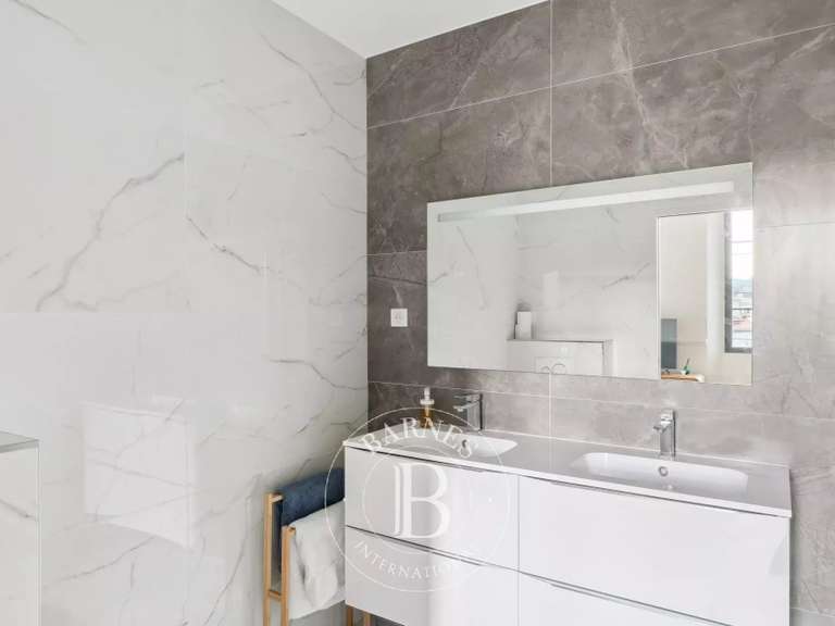 Maison Marseille 8e - 6 chambres - 250m²