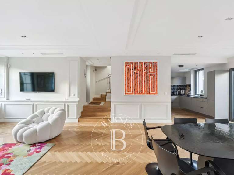 Maison Marseille 8e - 6 chambres - 250m²