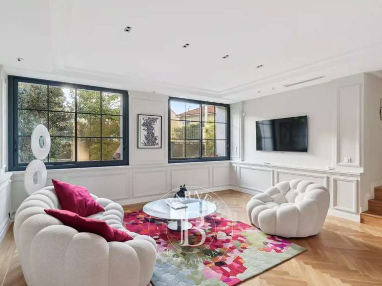 Maison Marseille 8e - 6 chambres - 250m²