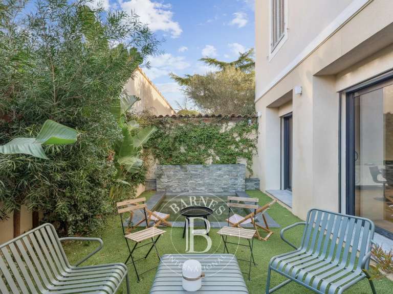 Maison Marseille 8e - 6 chambres - 250m²