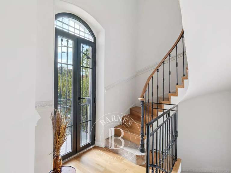 Maison Marseille 8e - 6 chambres - 250m²