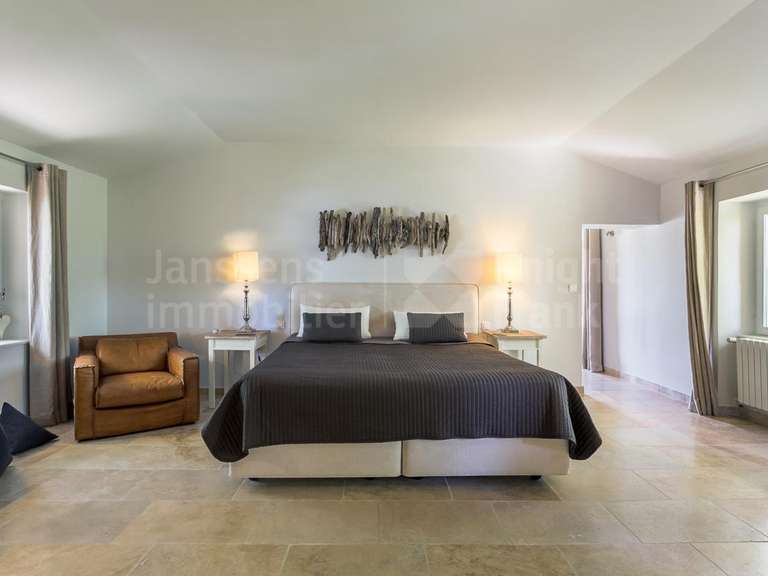 Maison L'Isle-sur-la-Sorgue - 7 chambres - 546m²