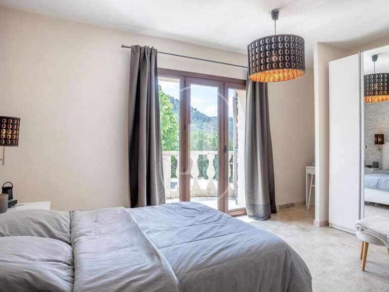 Maison Mérindol-les-Oliviers - 6 chambres - 380m²