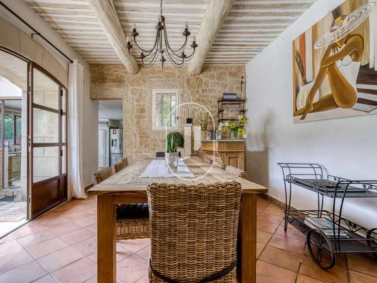 Maison Taillades - 7 chambres - 367m²
