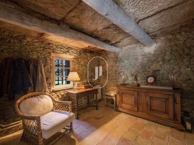 Maison Maubec - 5 chambres - 575m²