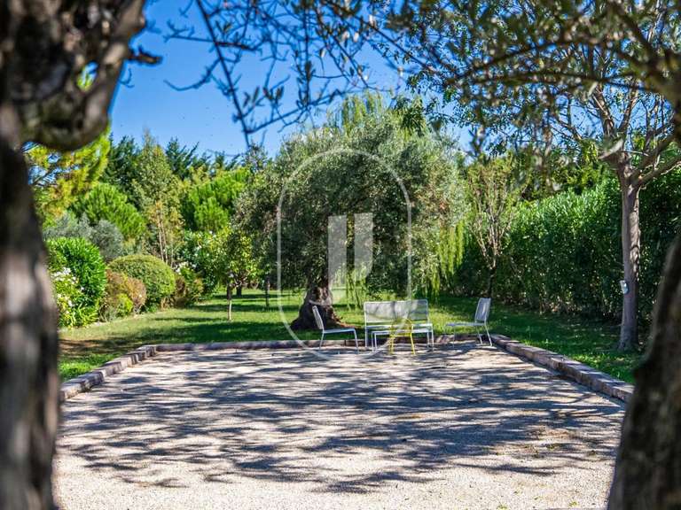 House Châteaurenard - 6 bedrooms - 330m²