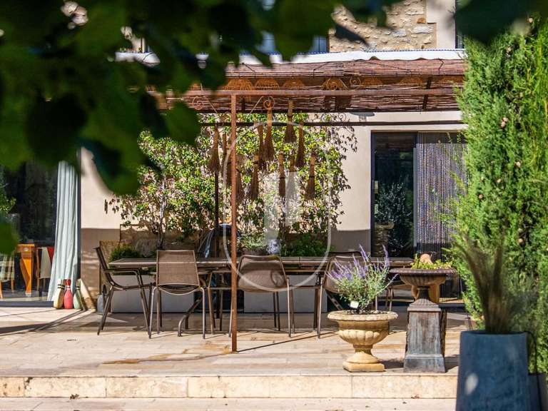 House Châteaurenard - 6 bedrooms - 330m²