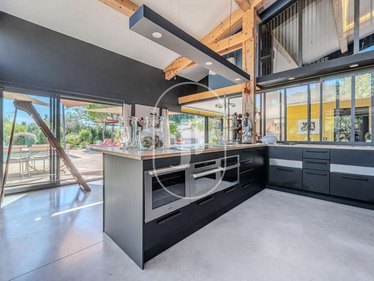 House Châteaurenard - 6 bedrooms - 330m²