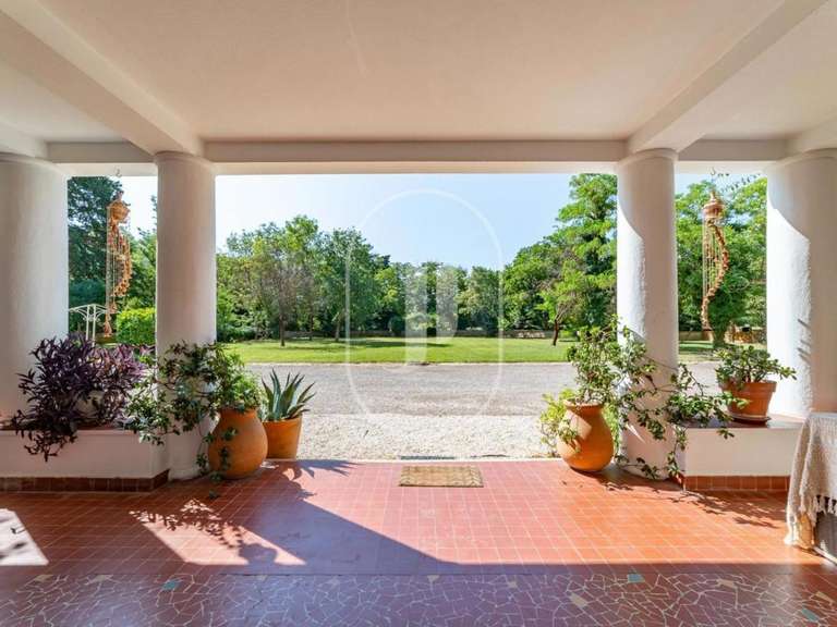 Maison Arles - 16 chambres - 760m²