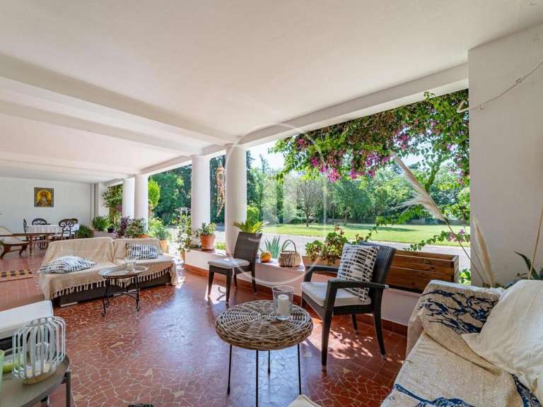Maison Arles - 16 chambres - 760m²