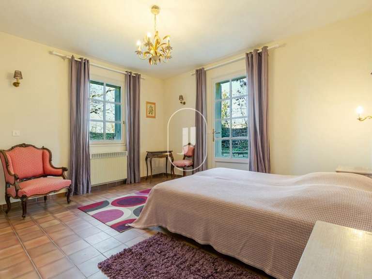 Maison Bonnieux - 6 chambres - 333m²