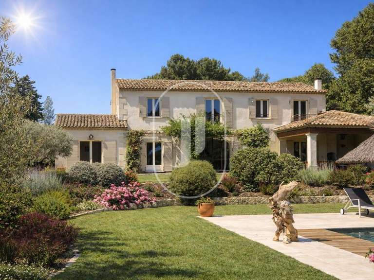 Maison Saint-Rémy-de-Provence - 4 chambres - 272m²