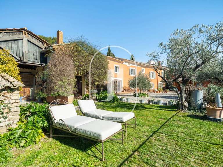 Maison Vaison-la-Romaine - 5 chambres - 172m²