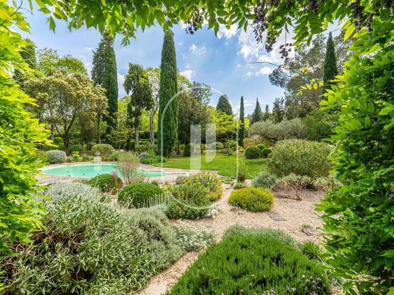 Maison Saint-Rémy-de-Provence - 6 chambres - 300m²