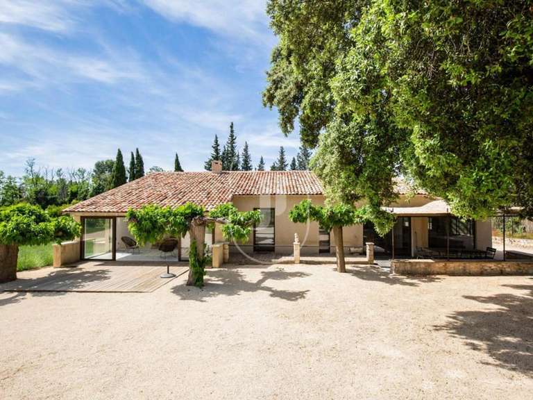 Maison Eygalières - 4 chambres - 182m²
