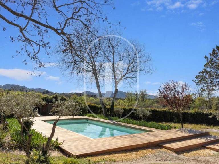 Maison Eygalières - 4 chambres - 182m²