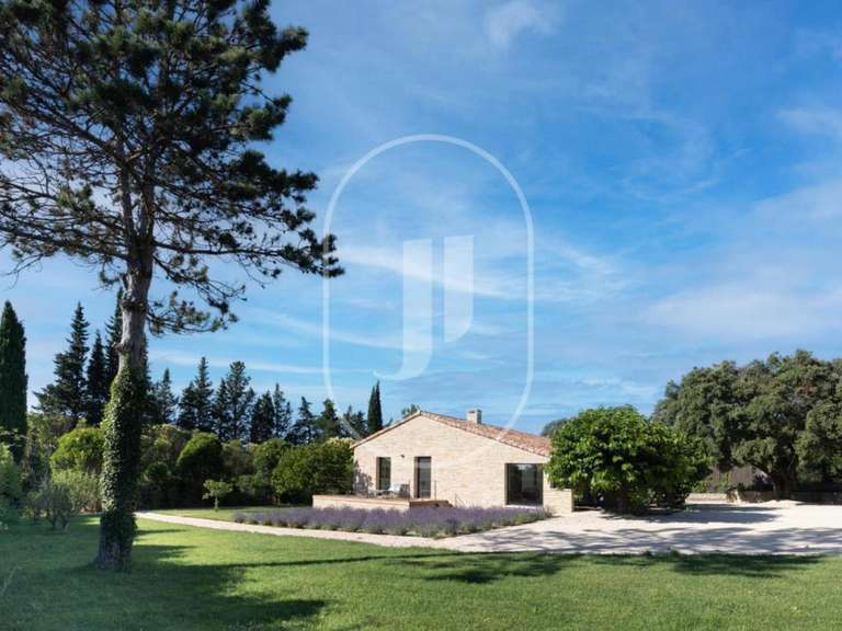 Maison Eygalières - 4 chambres - 182m²