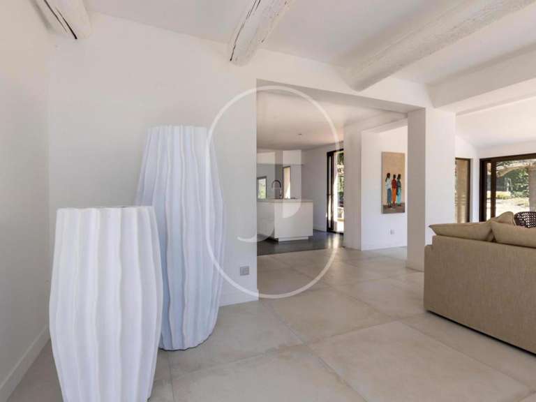Maison Eygalières - 4 chambres - 182m²