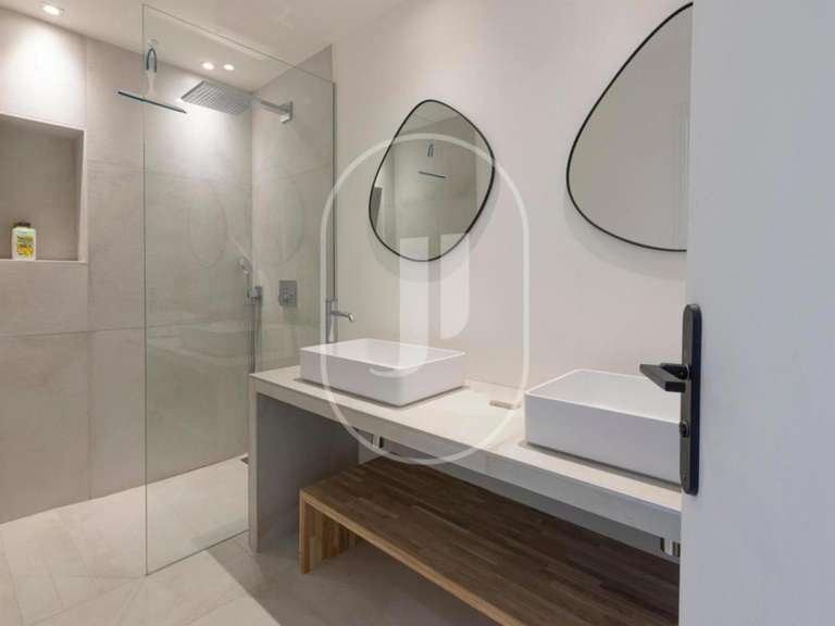 Maison Eygalières - 4 chambres - 182m²