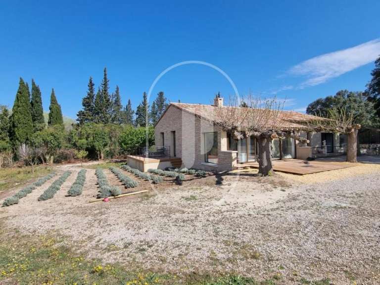 Maison Eygalières - 4 chambres - 182m²