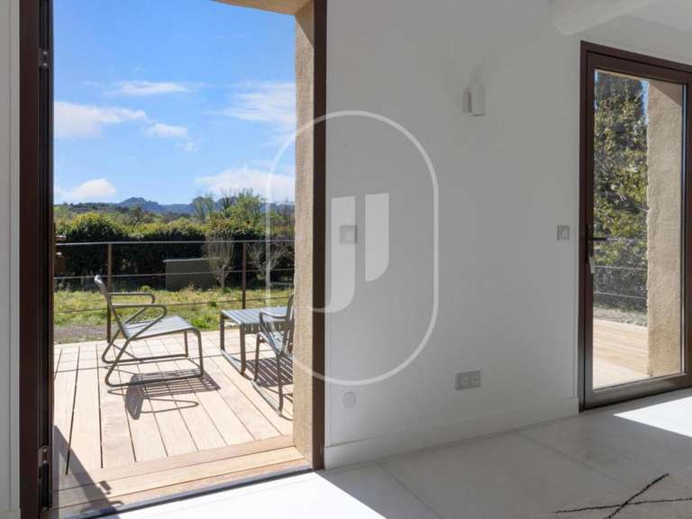 Maison Eygalières - 4 chambres - 182m²