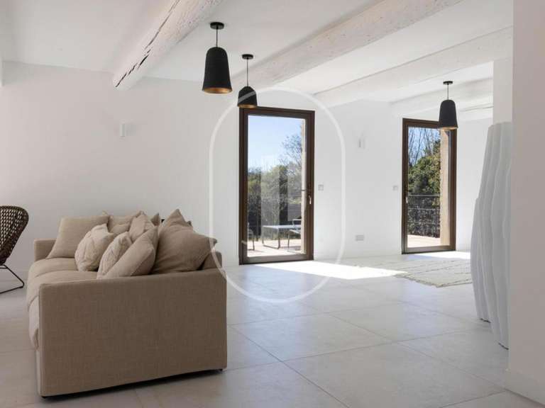 Maison Eygalières - 4 chambres - 182m²