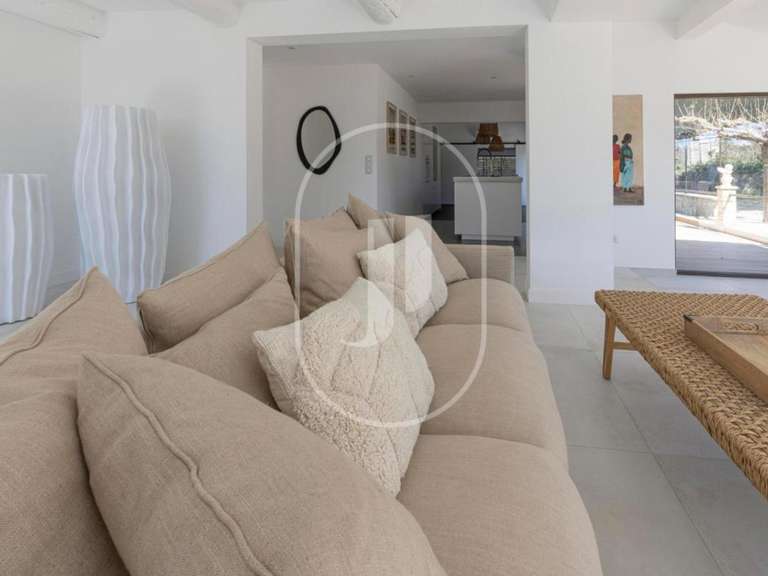 Maison Eygalières - 4 chambres - 182m²