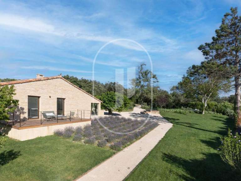 Maison Eygalières - 4 chambres - 182m²