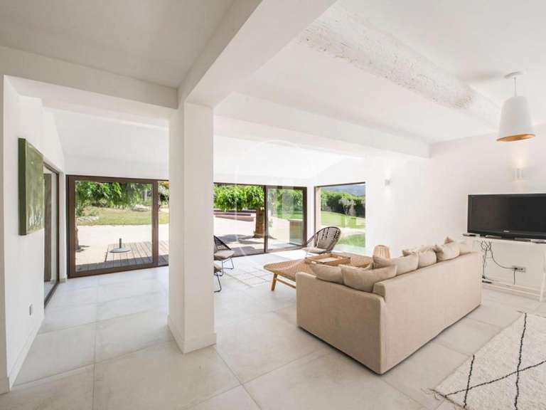 Maison Eygalières - 4 chambres - 182m²