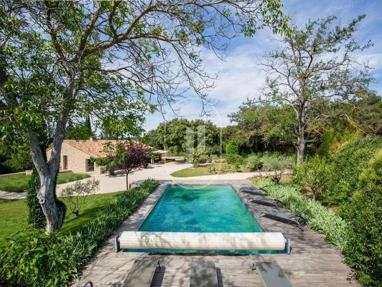 Maison Eygalières - 4 chambres - 182m²