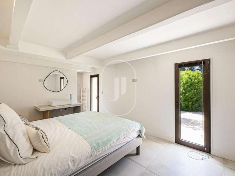 Maison Eygalières - 4 chambres - 182m²